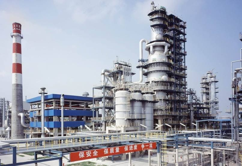 Китай снизил НДС на нефтехимию